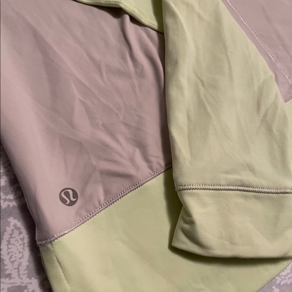 Lululemon Long Sleeve - Picture 4 of 5